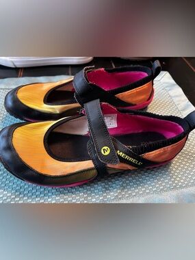 Merrell Mary Jane’s Women’s Size 9